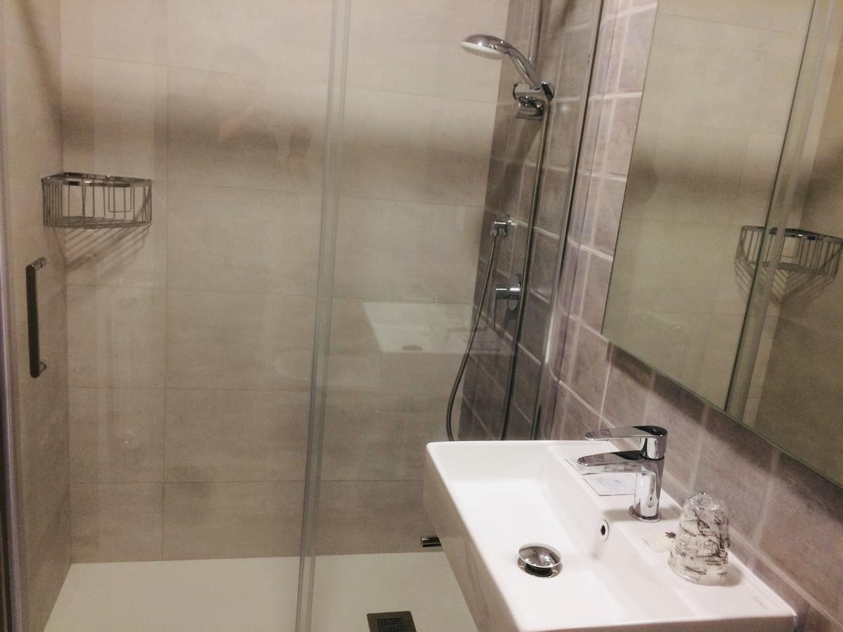 ホテル Hostal Oregar サンティアゴ・デ・コンポステーラ エクステリア 写真
