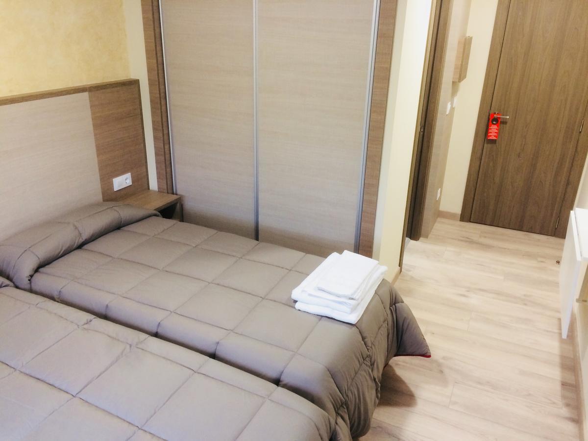 ホテル Hostal Oregar サンティアゴ・デ・コンポステーラ エクステリア 写真